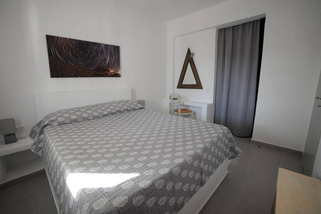 Mariannas House דירה