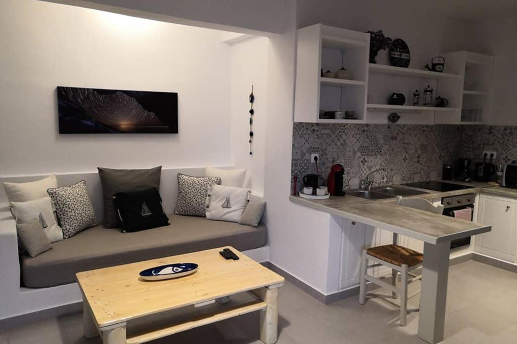 Mariannas House דירה נאוסה